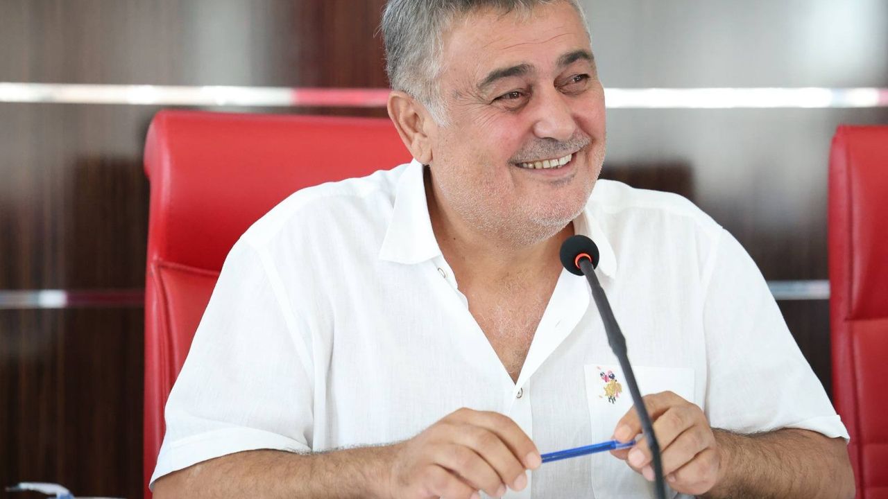 CHP'den İstifa Eden Aksu Belediye Başkanı İsa Yıldırım AK Partiye Geçiyor