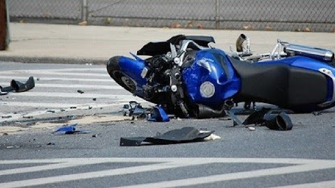 Alanya'da Korkutan Motosiklet Kazası