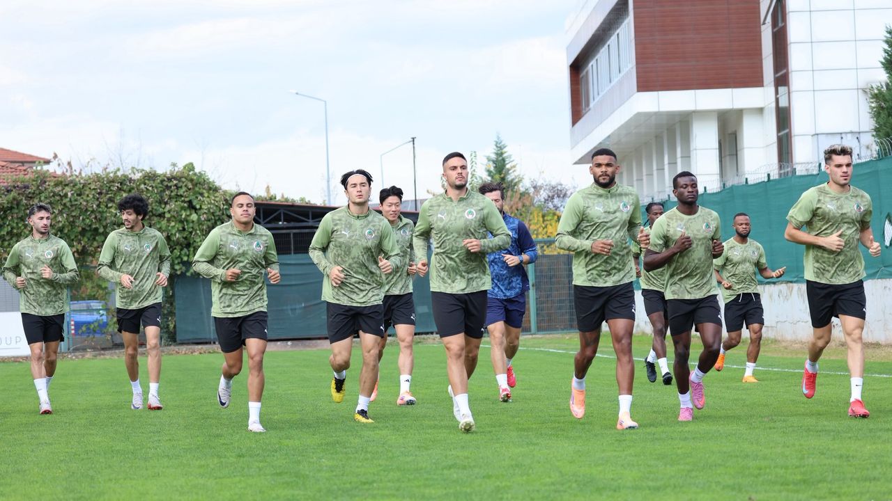 Alanyaspor Deplasmanda Seri Peşinde