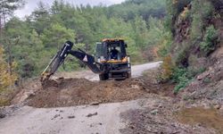 YAĞIŞLARIN YARALARI SARILIYOR, ALANYA’DA KAPSAMLI YOL BAKIMI