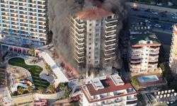 ALANYA'DA TALİDAT İZNİ OLMAYAN OTEL İNŞAATINDA YANGIN: 3 İŞÇİ HASTANEYE KALDIRILDI