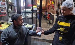 "Bir Zamanlar İşçiydim" Dedi, 1 Günlük Hasılatını İşçilerine Dağıttı