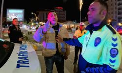 Trafikte Durdurulan Sürücü Çılgına Döndü! ‘’Senin Simanı Çektim Kaburgasız’’