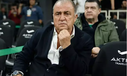 Fatih Terim Evinin Bahçesindeki Bayrakla Sosyal Medyayı Salladı
