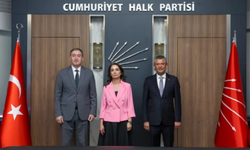 Dem Parti, Chp'yi Ziyaret Etti! Özgür Özel'den Bahçeli'nin "Komisyon" Çağrısına Destek