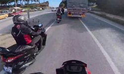 Manavgat’ta Dehş*t Anları: Tır Sürücüsü Aracını Motosikletlilerin Üzerine Sürdü!