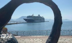 Bin 924 Yolcu 734 Mürettebatlı Dev "Marella Discovery 2" Alanya'ya Demir Attı