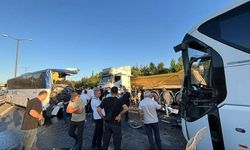Tem Otoyolu Feci Kaza: 1 Ölü, 16 Yaralı