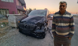Manavgat’ta Kırmızı Işıkta Geçen Minibüs Can Aldı! O Anlar Kameraya Yansıdı