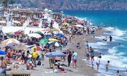 Alanya’nın Turizm Nabzı: 2025’te Ziyaretçi Akını Sürüyor!