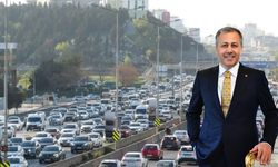 Bakan Yerlikaya Yeni Dönemi İlan Etti: Trafikte Cezalar Artıyor, Ehliyetlere El Konulacak
