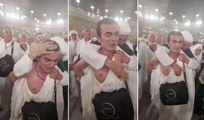 Kabe’de Yürekleri Isıtan An: Annesini Sırtında Taşıdı