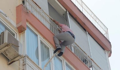 Antalya’da Balkonun Demir Korkuluklarında Boşanma Pazarlığı