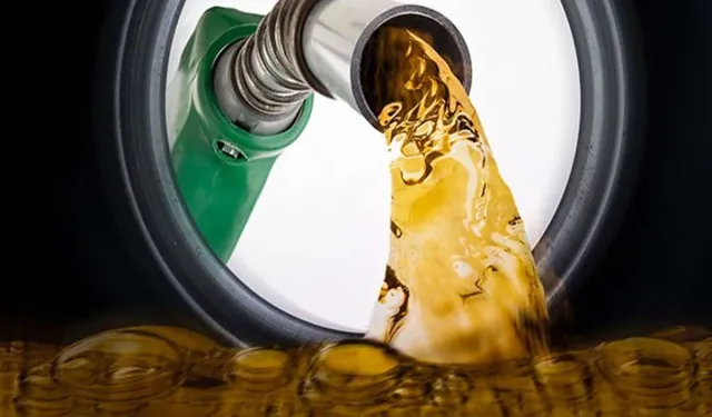 Benzin fiyatlarına 1,50 TL zam! Motorin yolda