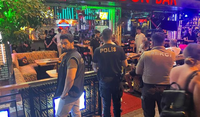 Alanya Barlar Sokağında 151 Personelle Huzur Uygulaması Yapıldı