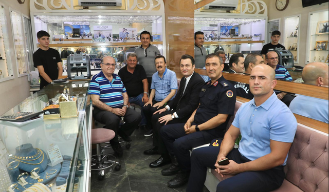 Alanya’nın Yeni Kaymakamı Öztürk Esnafla Kucaklaştı: Kapımız Her Zaman Açık