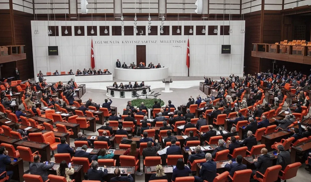 Vekil Maaşlarına Zam: Hem Emekli Olup Hem De Çalışan Vekil Artık 379 Bin TL Alacak