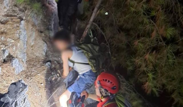 Fotoğraf Macerası Kabusa Döndü: Üç Genç Alanya Kalesinde Mahsur Kaldı