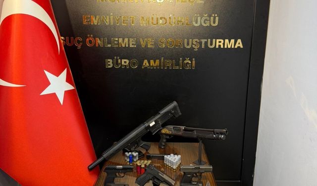 Antalya'da Suç Ağına Darbe: Şafak Operasyonunda Silah Ve Mühimmat Yağdı
