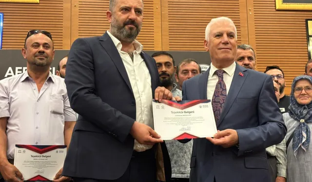 Bursa'da yangınla mücadele eden kahramanlara teşekkür belgesi