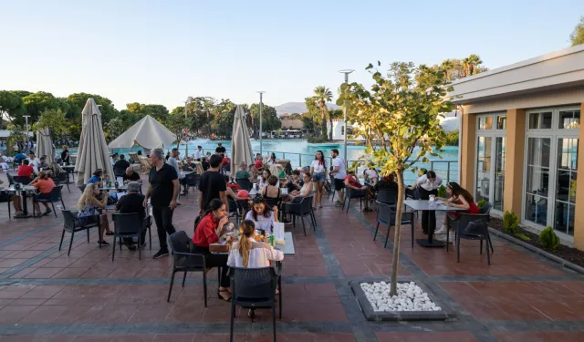 İzmirliler o gazinoda anıları tazeledi