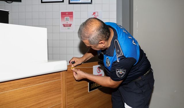 Alanya'da Ünlü Hamburger Zincirinin Şubesi Mühürlendi