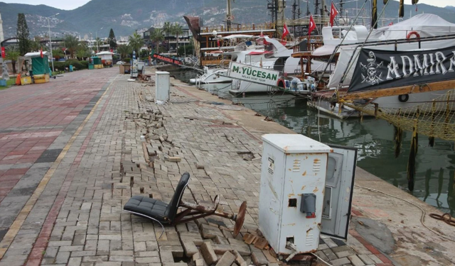 Alanya Balıkçı Barınağı'nda Kira Şoku: 29 Milyon TL’lik İhale Balıkçıları Endişelendiriyor