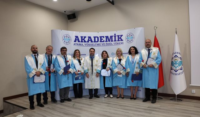 AKLÜ’de 115 Akademisyen Akademik Atama, Yükseltme Ve Ödül Töreninde Cübbe Giydi