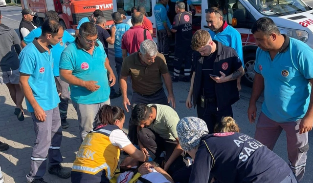 Alanya Belediyesine Ait Servis Aracı Kaza Yaptı Yararlılar Var