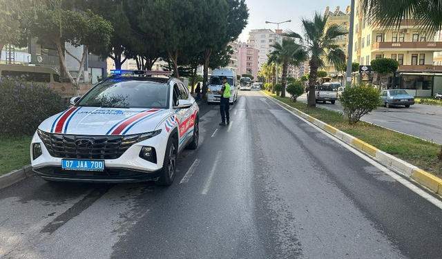 Alanya’da Trafik Denetiminde Takılan 10 Araç Trafikten Men Edildi