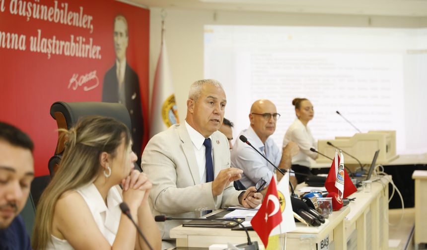 Alanya’yı Tasarrufa Boğan Başkan Özçelik: 2 CHP’li Belediyeyi Kardeş İlan Etti