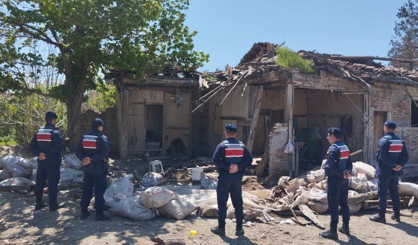2 Bin Yıllık Mozaik Define Avcılarının Elinde: İtalyanlara Satarken Yakalandılar