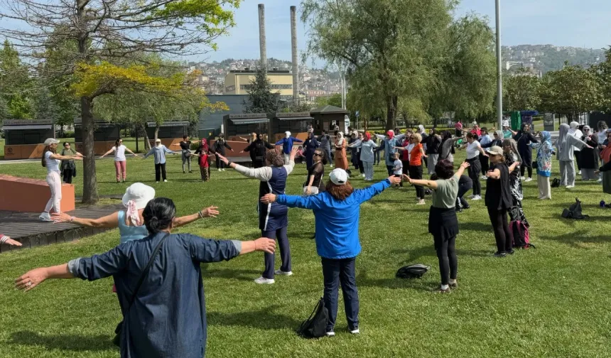 İzmit'ten anneleri gülümseten yürüyüş