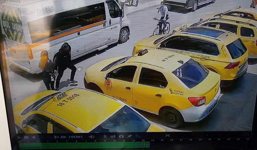 Eski Nişanlısını Okul Önünde Bacağından Vurdu!