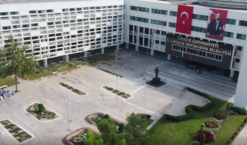 Antalya Büyükşehir Belediyesi’ne Rüşvet Operasyonu! 17 Kişi Gözaltına Alındı