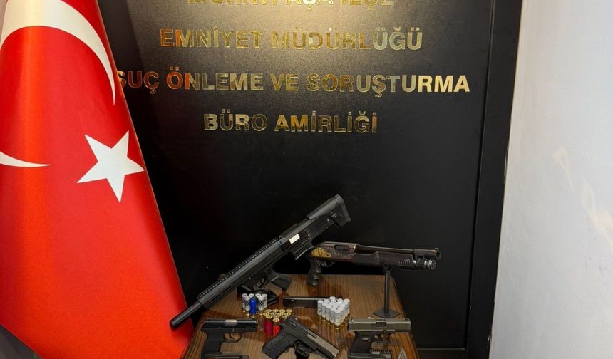 Antalya'da Suç Ağına Darbe: Şafak Operasyonunda Silah Ve Mühimmat Yağdı